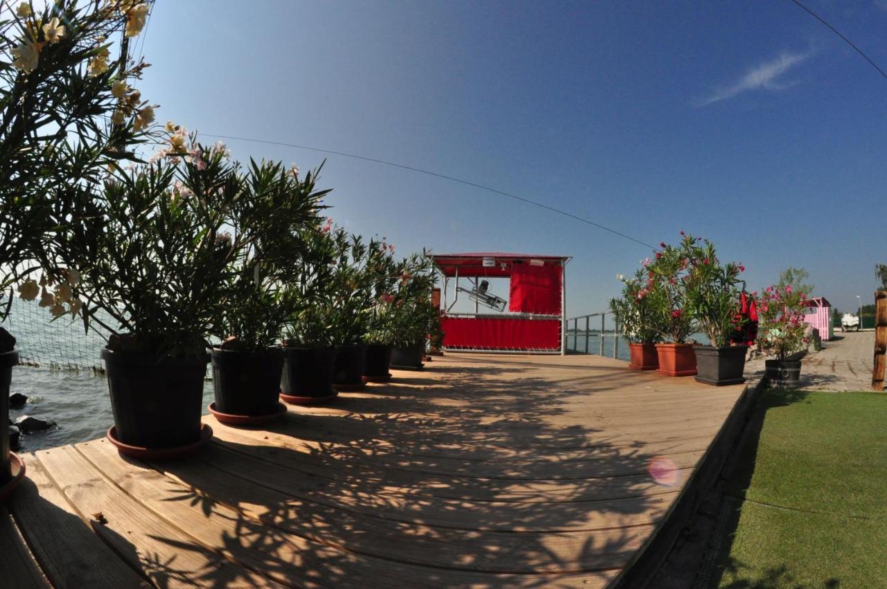 Balatontourist Fuered Camping & Bungalows Balatonfüred Exterior foto